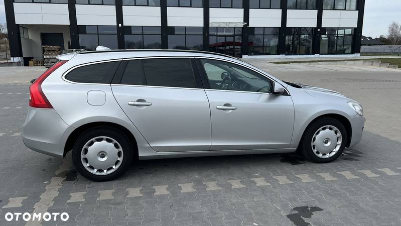 Volvo V60 DRIVe - 2