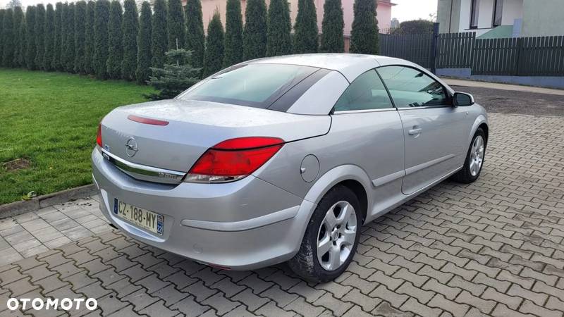 Opel Astra Twin Top 1.9 CDTI Cosmo - 3