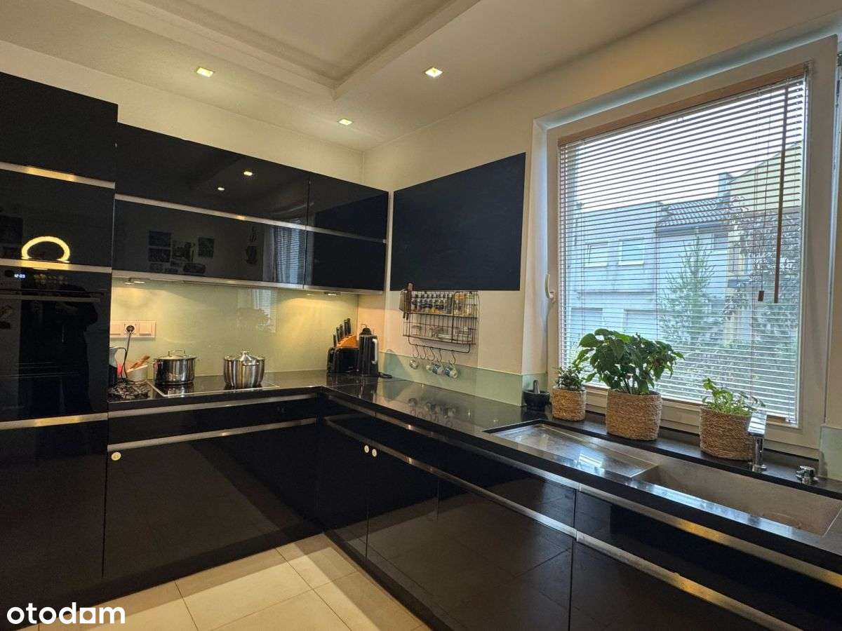 Bliźniak z dużym ogrodem, idealny dla rodziny.-14