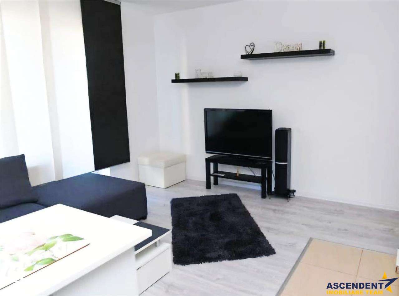Apartament doua camere, tip studio, etaj1, Avantgarden Tractorul, Bras - Imagine principală: 3/7