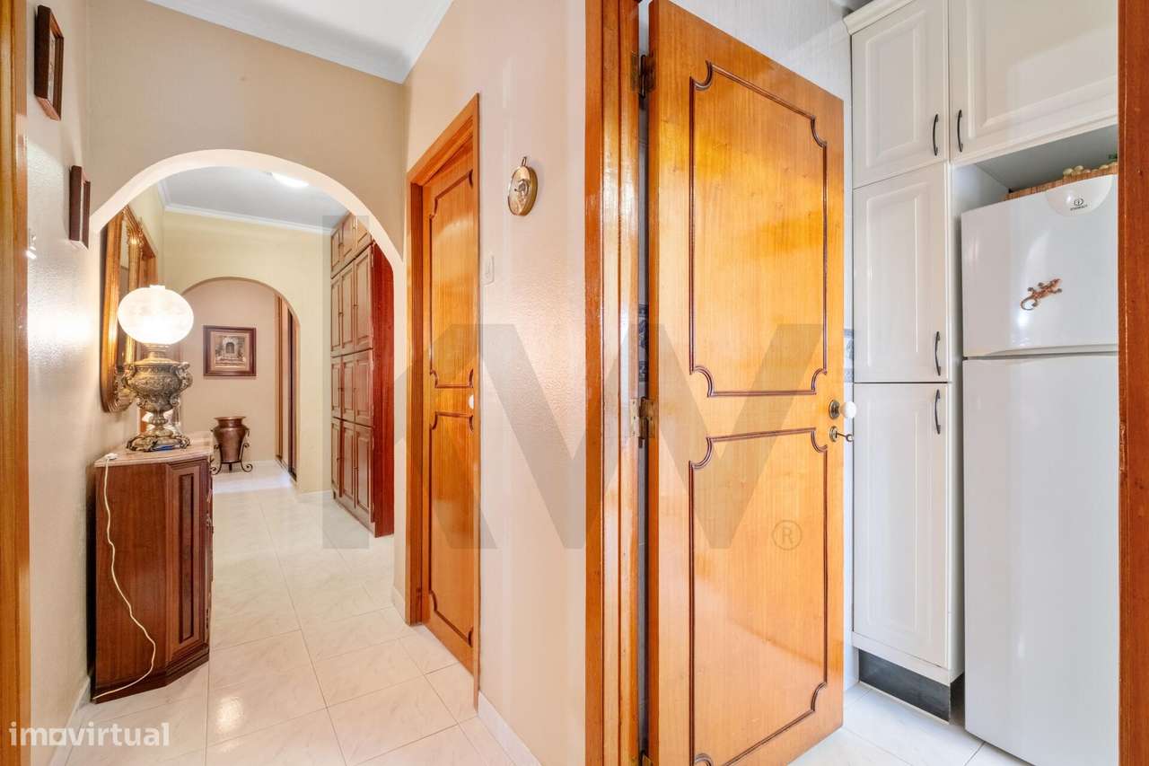 Apartamento T3 nos Olivais Norte – Localização TOP!-8