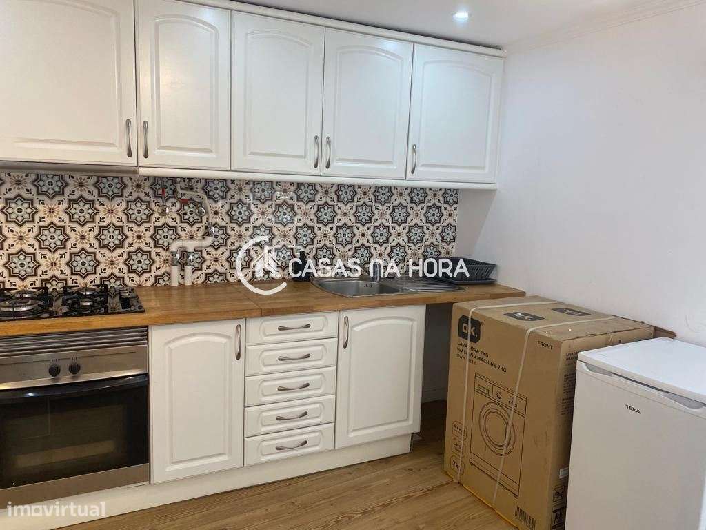 Estúdio Totalmente Equipado e Mobilado em Alfama (junto à Estação S... - Grande imagem: 2/14