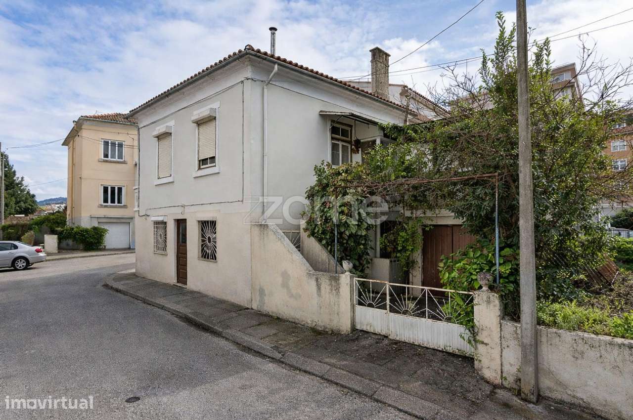 Moradia T8 (T0+T3+T4) no Norton de Matos- Alta Rentabilidade - Grande imagem: 2/15