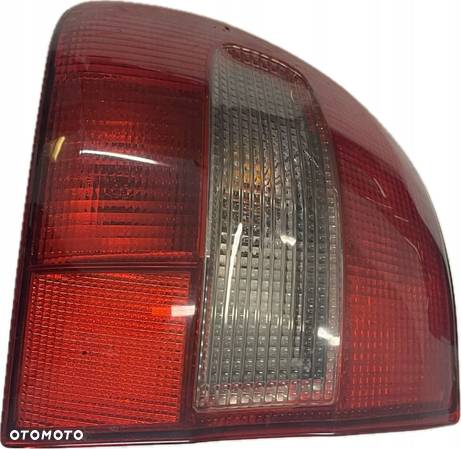 LAMPA LEWA TYŁ TYLNA Volvo V40 Kombi 95-00r 098788190A/B / Volvo V90 II 16- 32228832 - 4