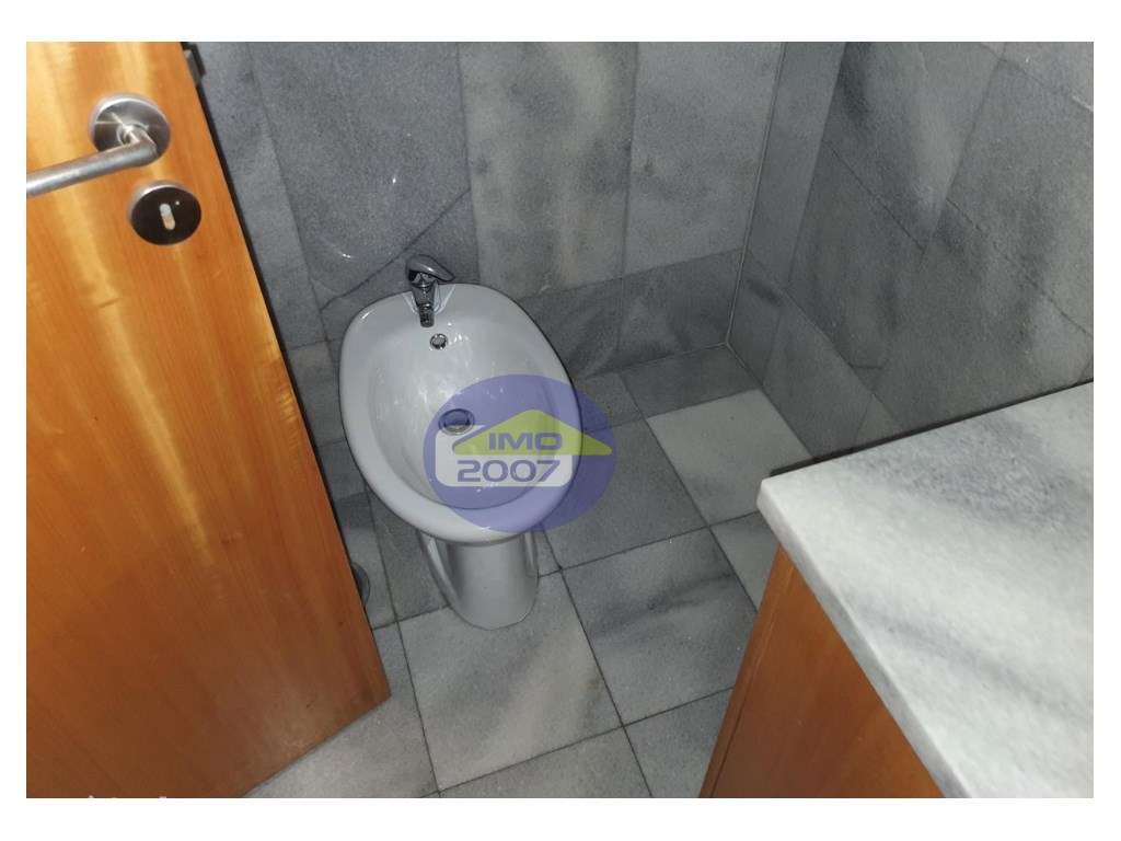 Apartamento T1 em Oliveira do Douro-8