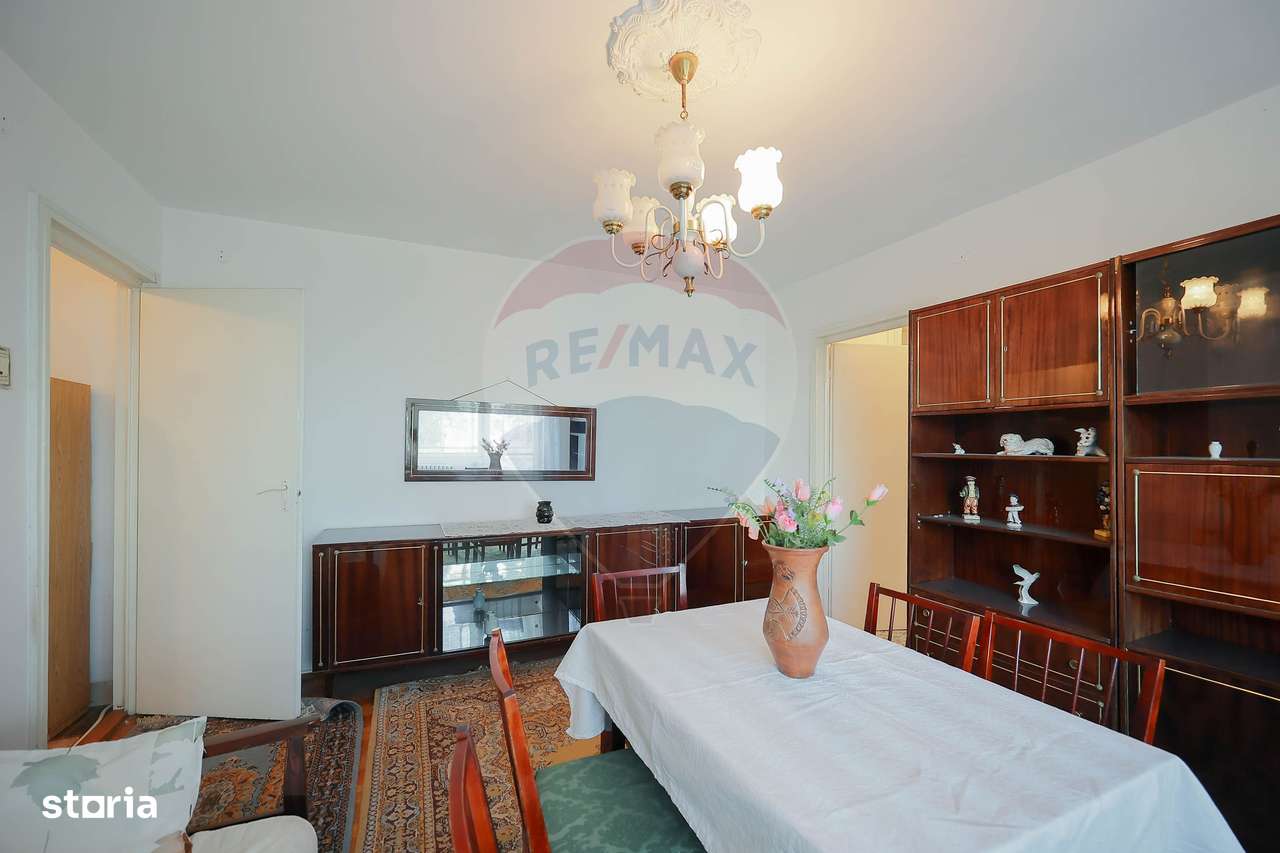 Apartament 3 camere, ultracentral, pod Decebal, et. 3, de vânzare - Imagine principală: 5/20