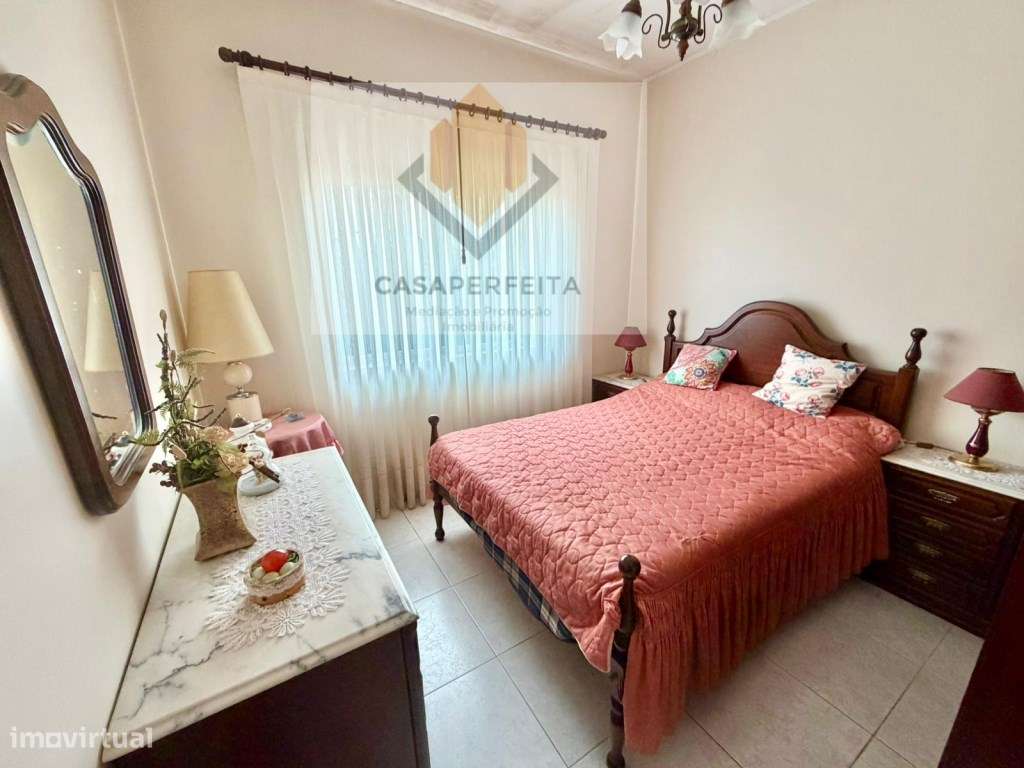 2 Andares Moradia T3 com Terreno, Anexo e Garagem - Avintes-32