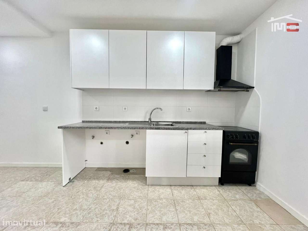 Apartamento T2 Fernão Ferro - Coz. Equipada, R/ch Renovado - Grande imagem: 2/17