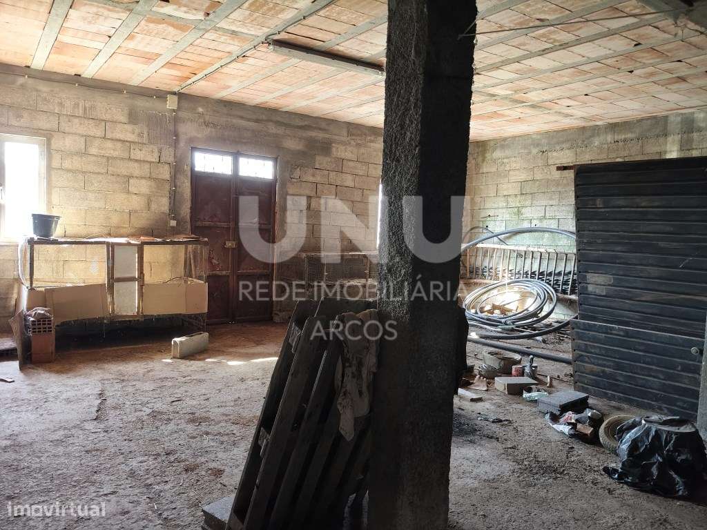 Terreno com garagem-8