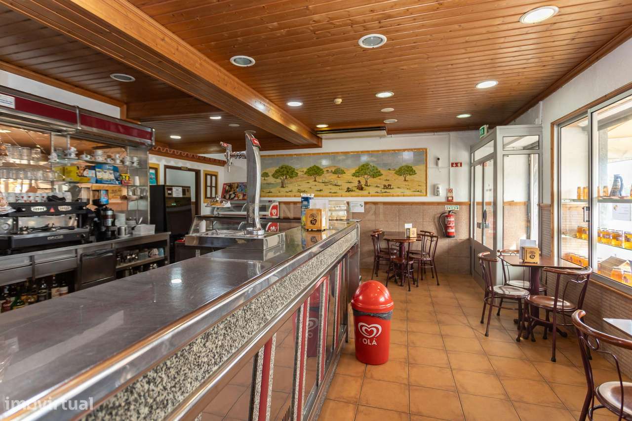 Restaurante tradicional em funcionamento de 1984, com gastronomia de e - Grande imagem: 5/53