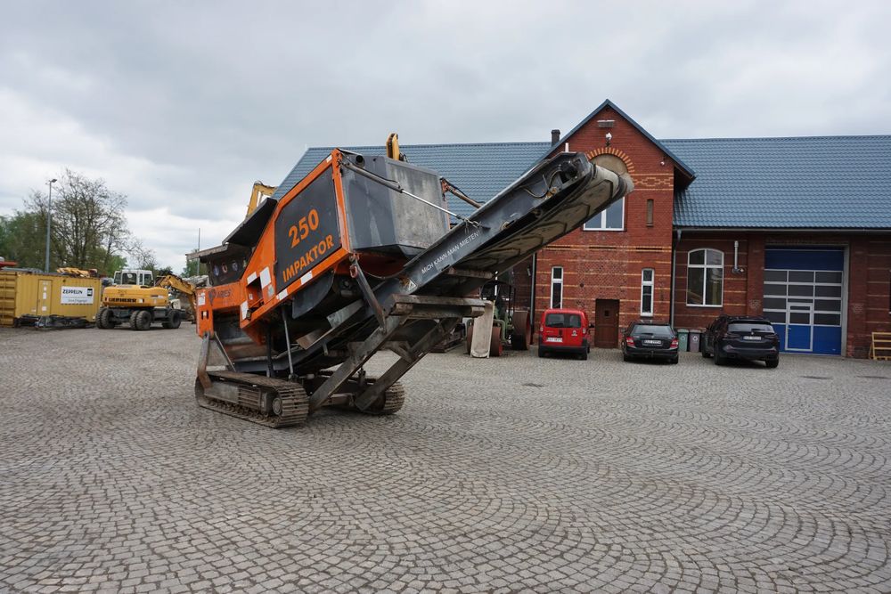 Arjes impaktor 250  rozdrabniacz do gruzu, drzewa, odpadów, opon, złomu  14000kg 2017