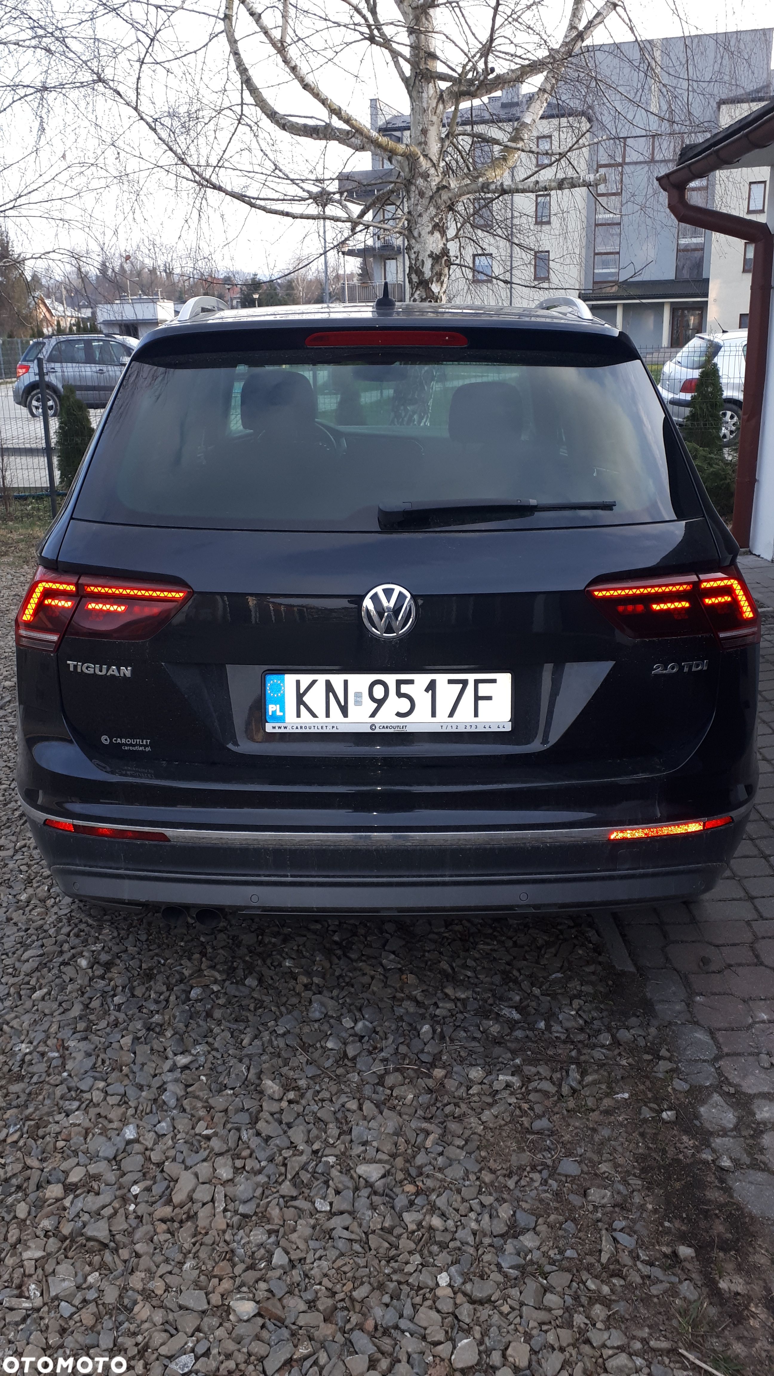 Volkswagen Tiguan - 1