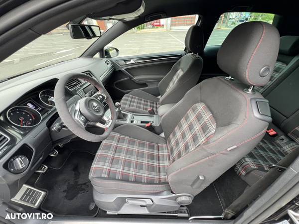 Volkswagen Golf 2.0 TSI BMT GTI - 6