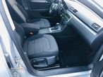 Volkswagen Passat Variant 2.0 Blue TDI DSG SCR Comfortline - 16