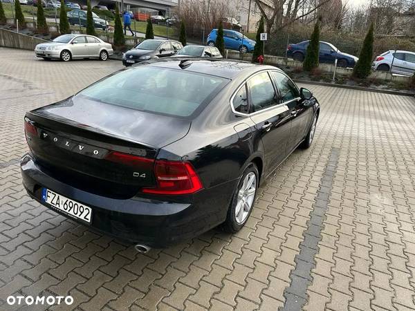 Volvo S90 D4 Momentum - 4