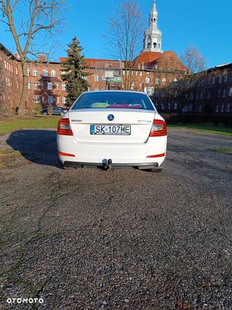 Skoda Octavia 1.4 TSI Ambition - 9