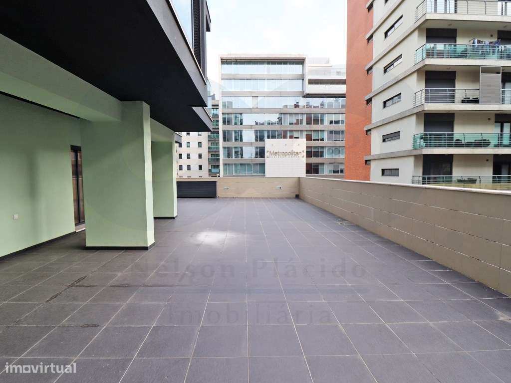 T4 CONSTRUÇÃO NOVA com terraço e garagem em Colinas do Cruzeiro - O...-10