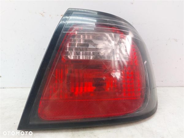 Lampa prawa tylna tył Nissan Primera P11 2000R SED - 1