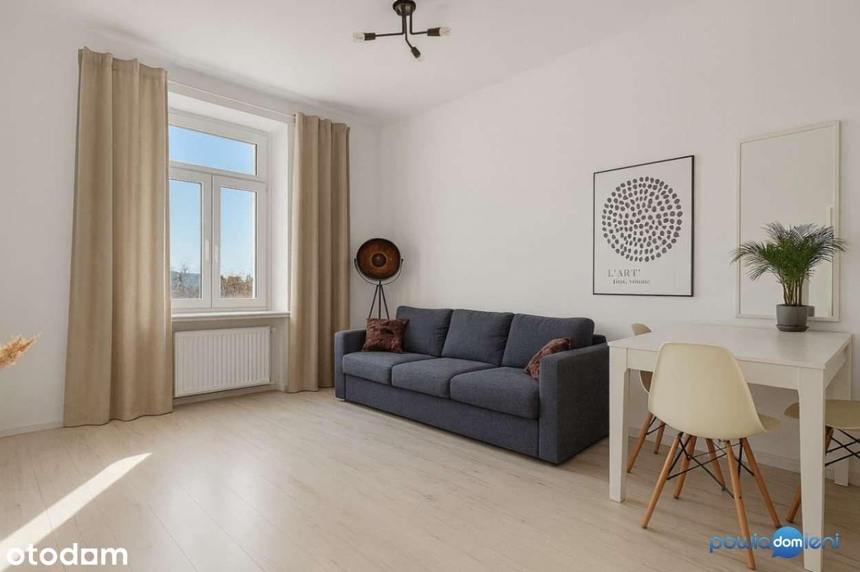 Przestronne i słoneczne mieszkanie w dobrej lokalizacji - Pełny obrazek: 1/14