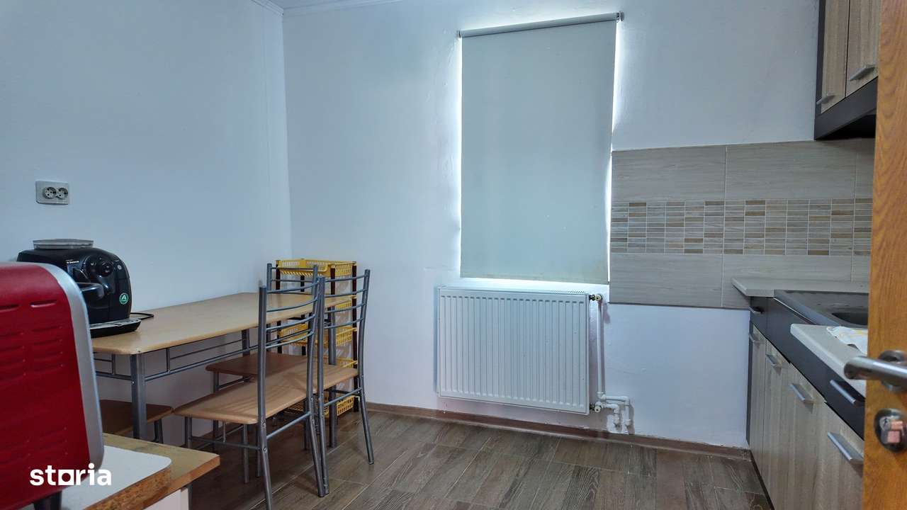 Vindem casa in Lumina-2