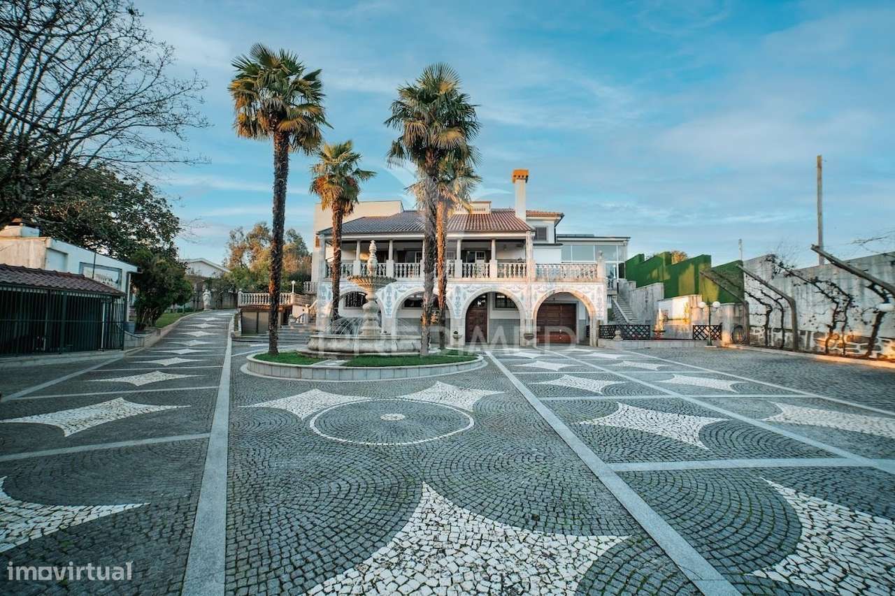 Moradia Senhorial T5 com Piscina e Excelentes Áreas – Propriedade d... - Grande imagem: 4/36