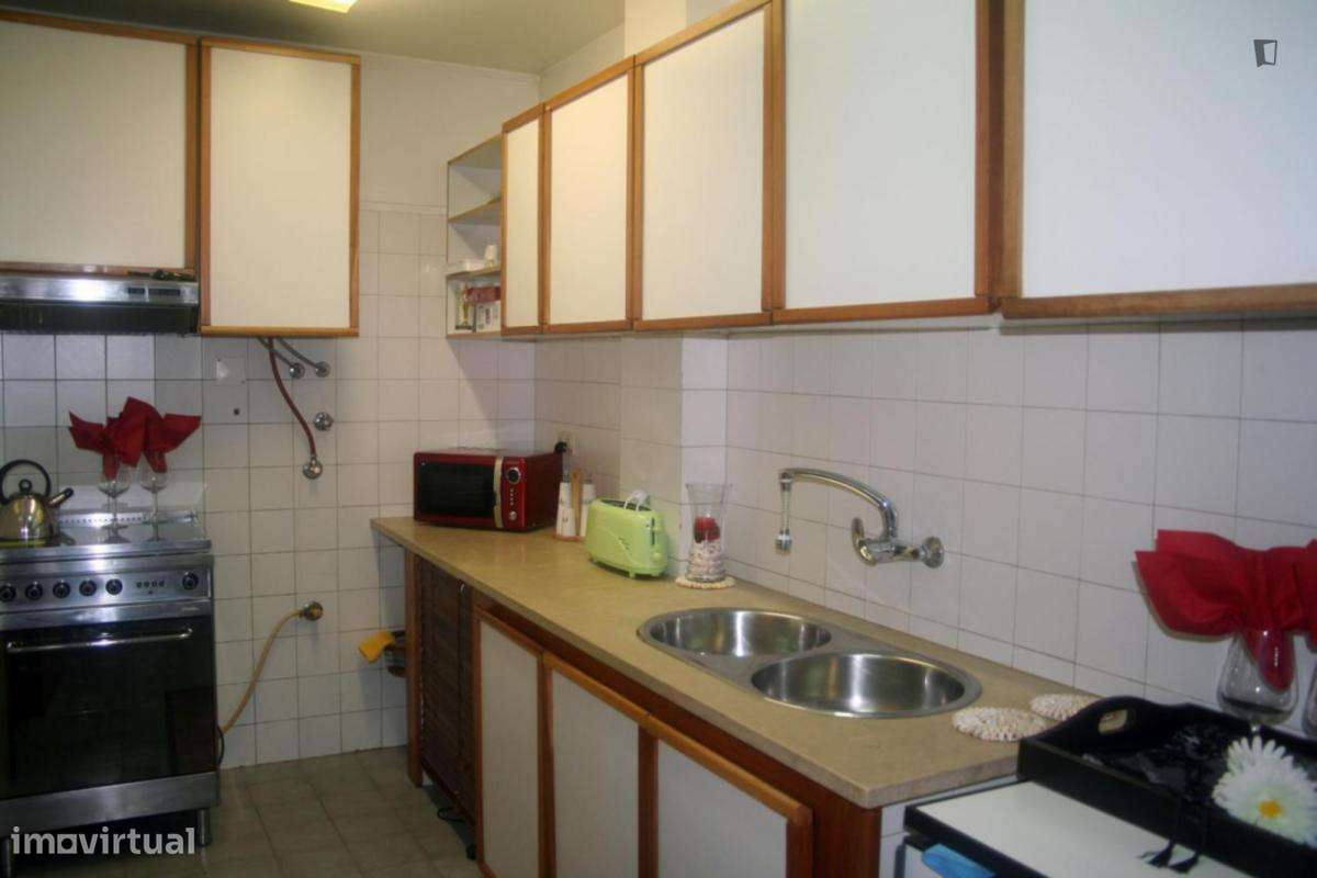 Quarto - localizado em Campanhã Porto - Grande imagem: 5/10