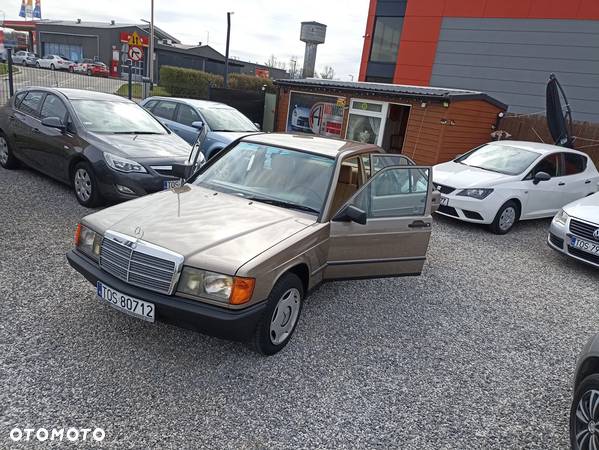 Mercedes-Benz W201 (190) - 27