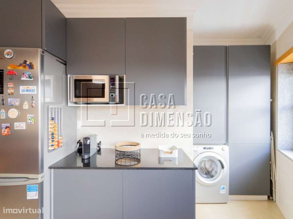 Apartamento de tipologia T2 na Serra de Carnaxide, como NOVO!!-27