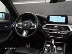 BMW Seria 5 530d xDrive AT - 18