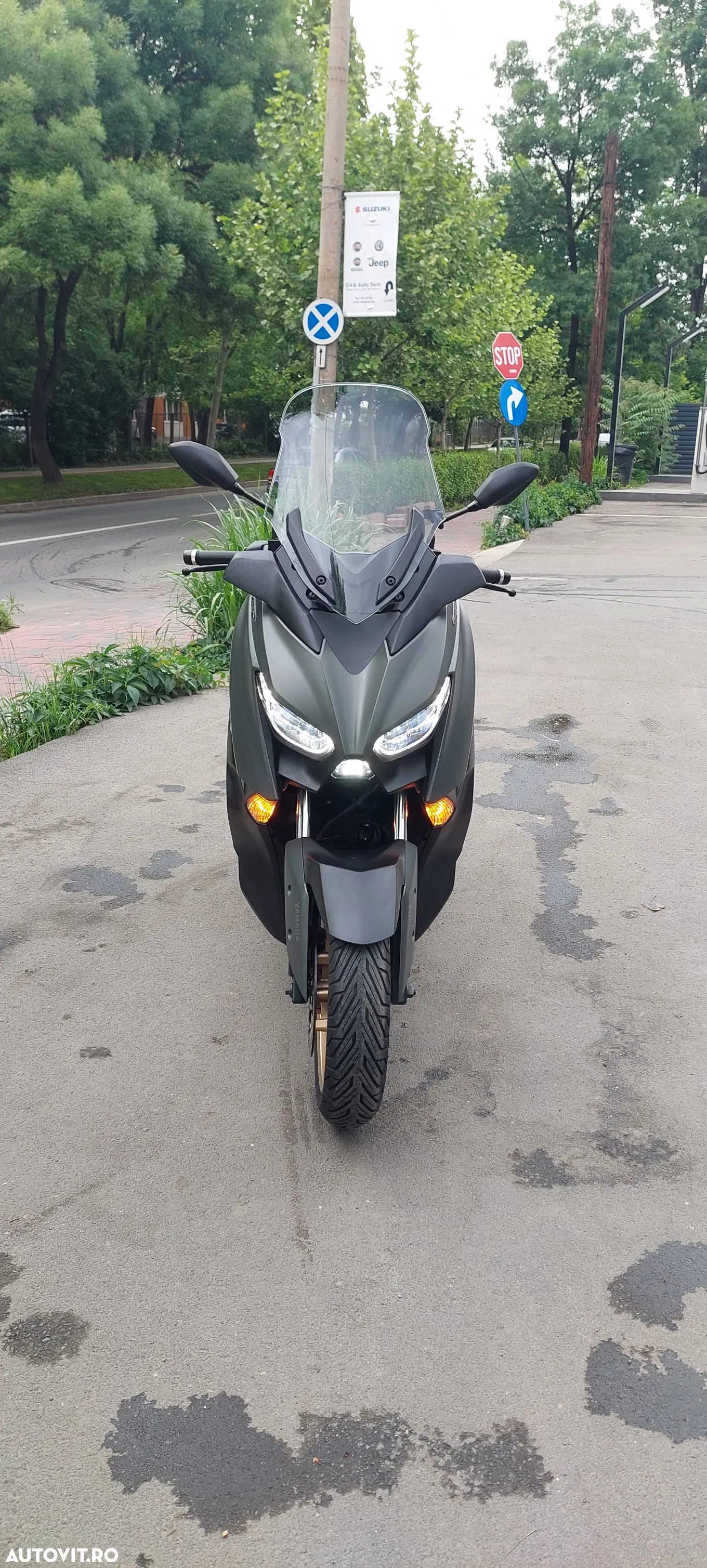 Yamaha XMAX 300 Tech MAX - 2