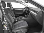 Volkswagen Passat Alltrack - 8