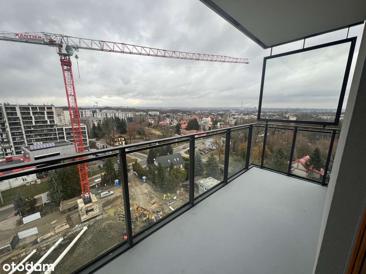 Wysoki standard pod klucz, 3 pokoje z balkonem i klimatyzacją-10