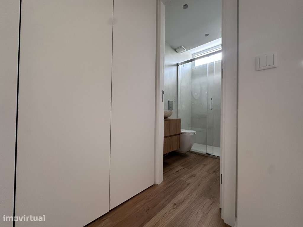 Moradia de Luxo V5 - Conforto, Modernidade e Elegância-9