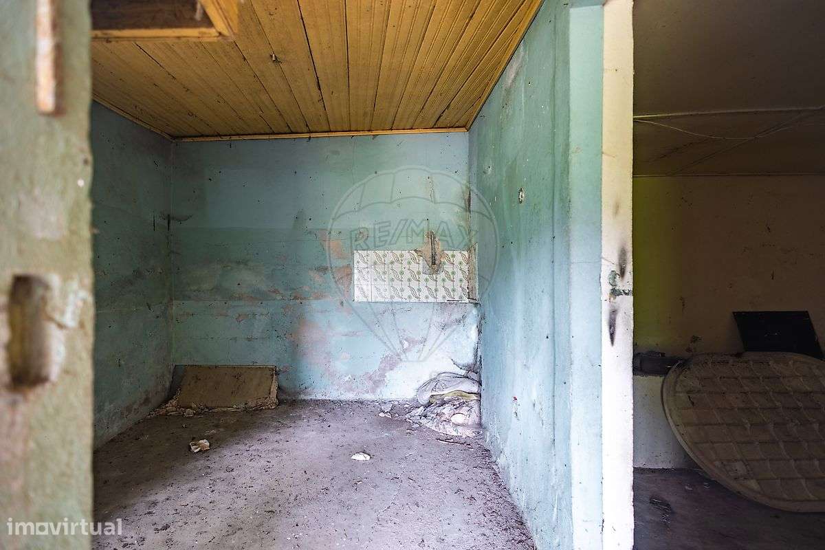 Moradia T5 para venda-8