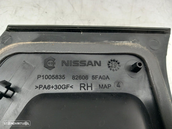 Puxador / Muleta Exterior Tras Direito Nissan Micra V (K14) - 3