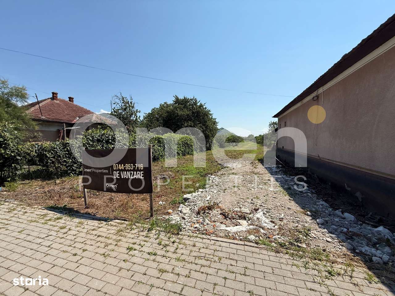 Teren intravilan Seini lângă pensiunea Trei Pini - Imagine principală: 5/5