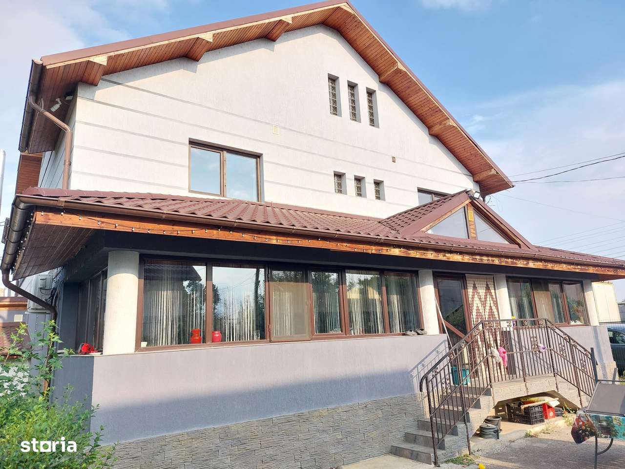 COMISION 0 Vila 227 mp utili, 1300 mp teren, 5 camere Comisani-1