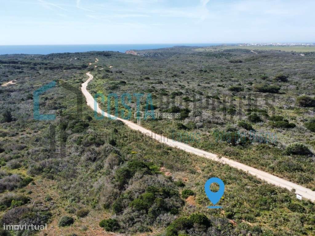 Terreno Rústico com 8000m2 a caminho das Praias - Grande imagem: 1/20