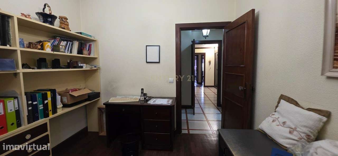 Apartamento T3 + 1 Guimarães-26