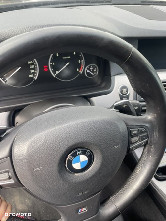 BMW Seria 5 530d xDrive - 10