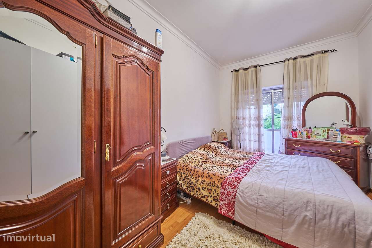 Apartamento T3 com varanda na Sobreda-9
