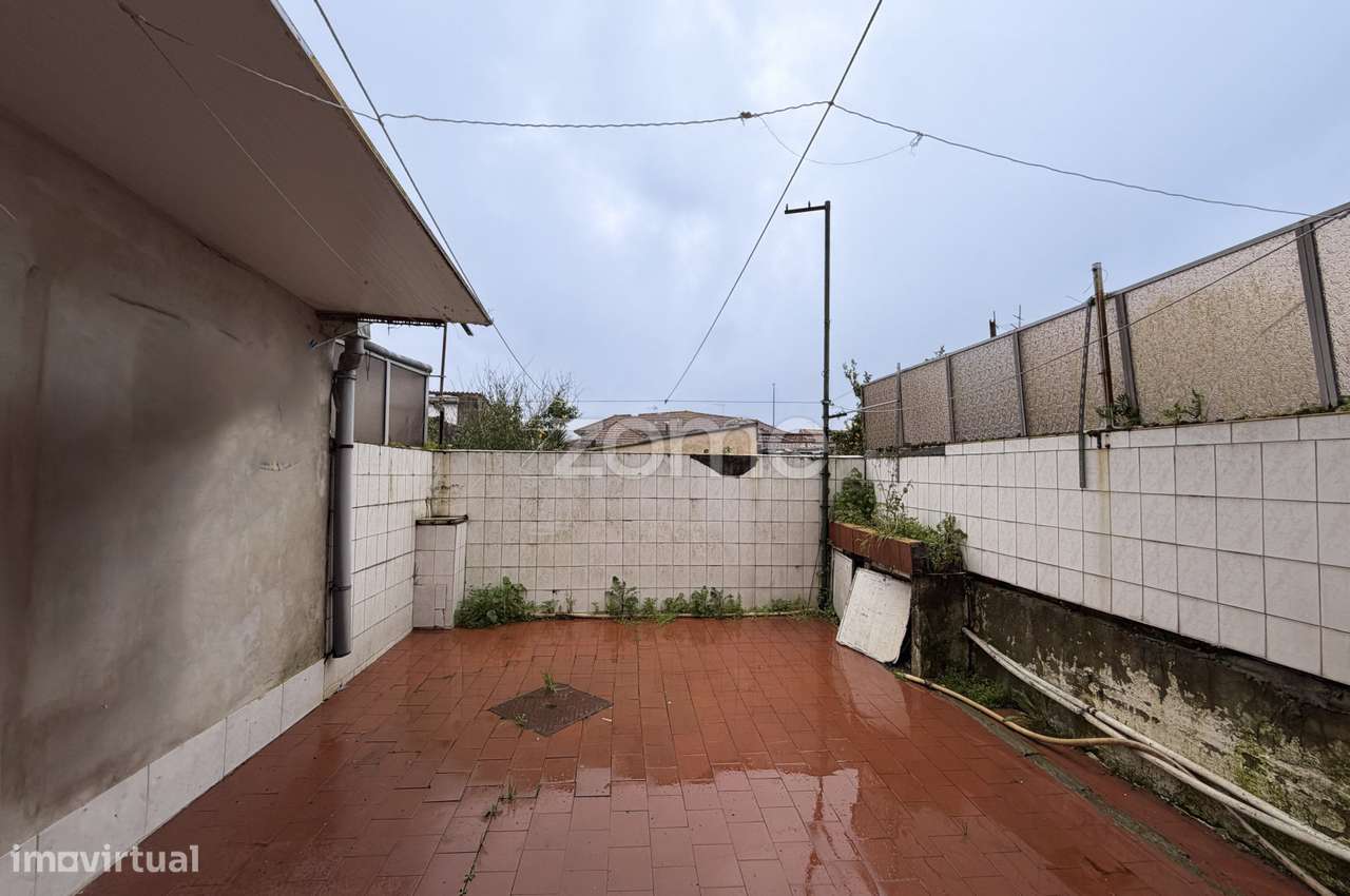 Andar de Moradia junto ao Metro de Fonte do Cuco – Senhora da Hora - Grande imagem: 5/16