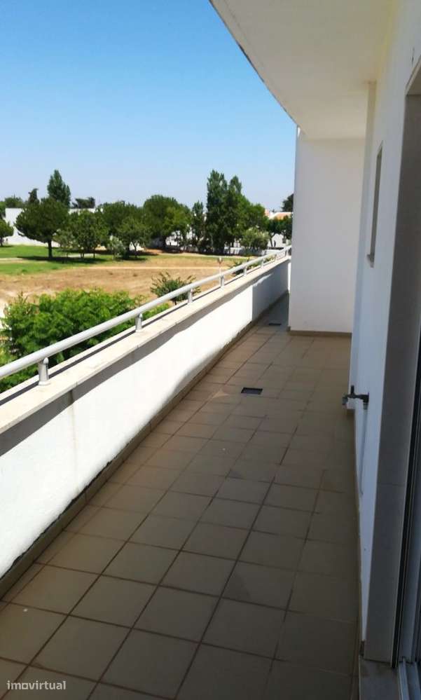 Fantástico apartamento T3, com boas áreas, Santa Luzia-7