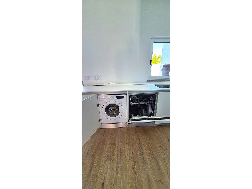 T2+1 a estrear junto à praia de Almograve - Grande imagem: 4/60