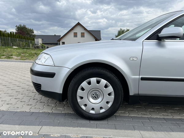 Volkswagen Passat 1.9 TDI Trendline - 13