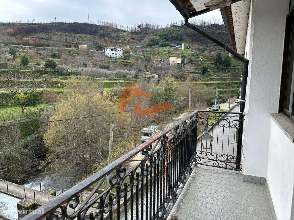 Moradia com 4 quartos e garagem em Avô, Oliveira do Hospital-14
