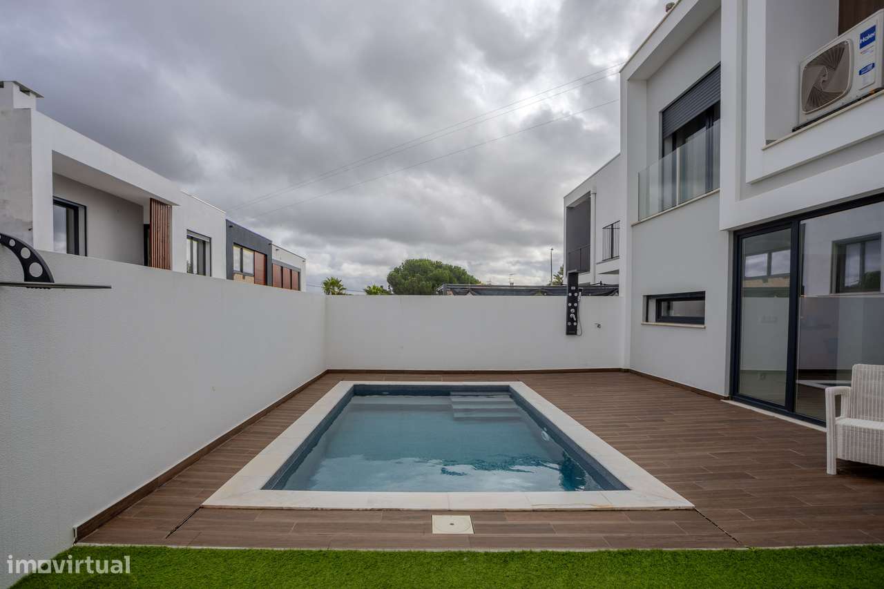 Moradia T4 Semi-Nova-45