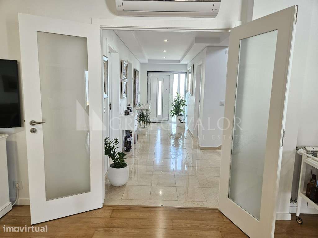 Moradia T4 Geminada com Piscina - Garagem para 3 Viaturas | Sabugo ...-29