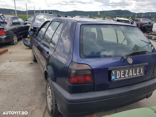 Dezmembrari Golf 3 1.4 benzina - 3