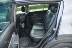 Kia Sportage 2.0 CRDI M AWD - 13